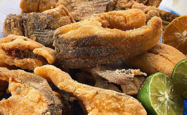 Para quem é fã de peixe como eu,você vai amar essa receita deliciosa,de peixe frito,pois fica bem sequinho e aprovado por todos aqui em casa,acompanhe o modo de preparo