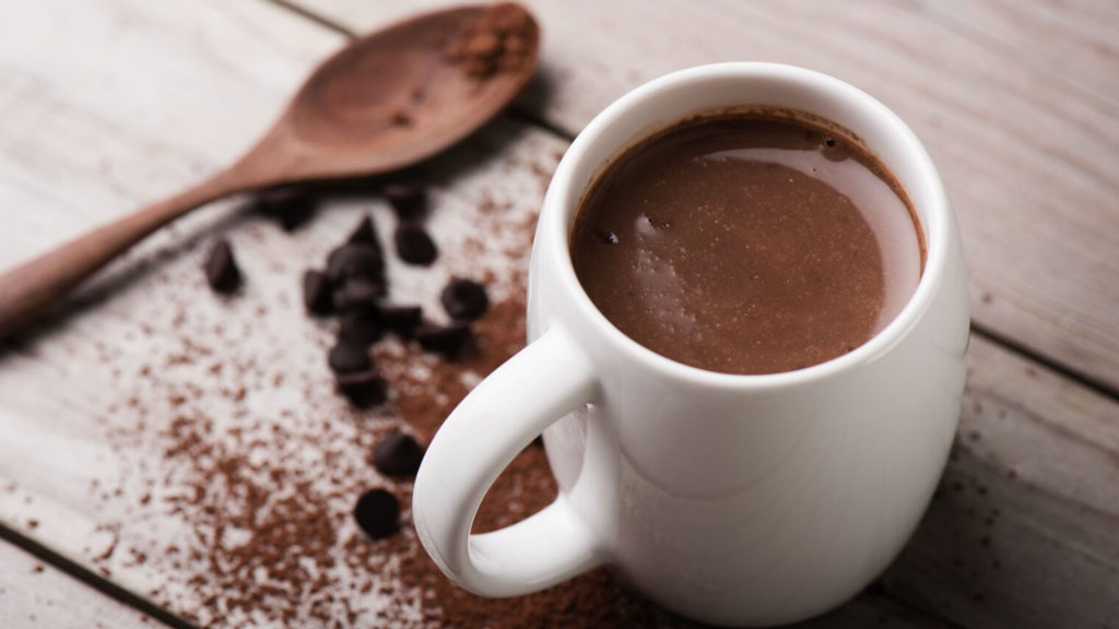 Chocolate quente com canela, faça para tomar em dias frios, veja